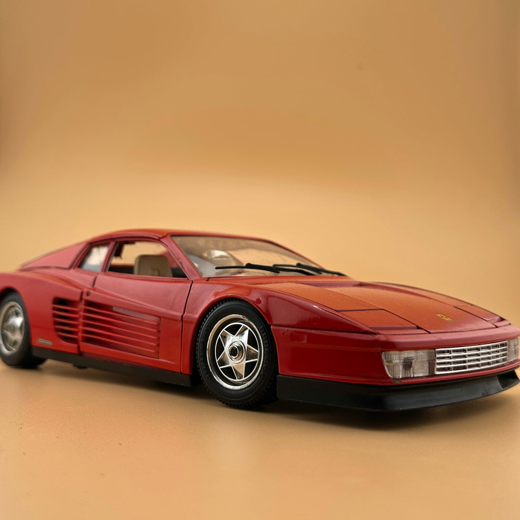 Ferrari Testarossa 1984 1:18 – Bburago