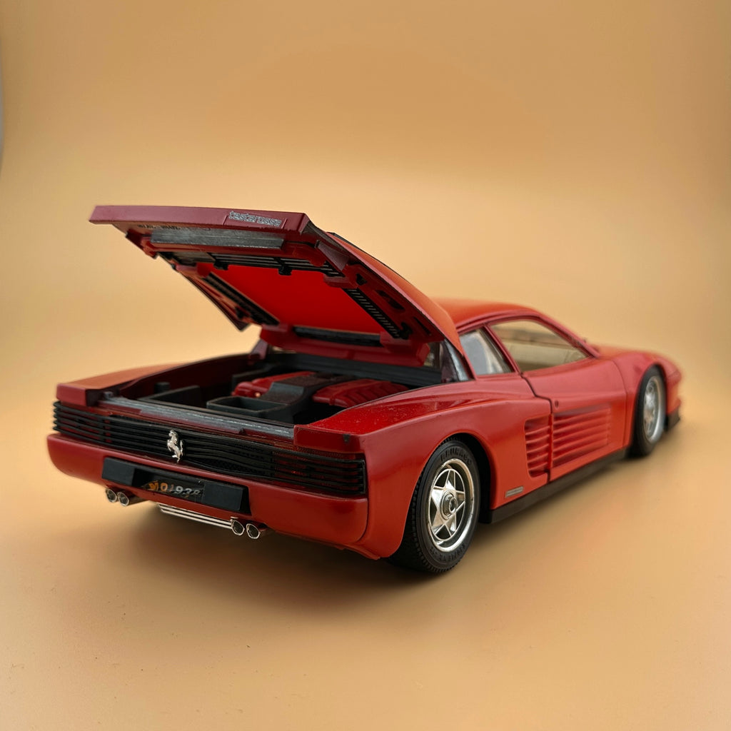 Ferrari Testarossa 1984 1:18 – Bburago