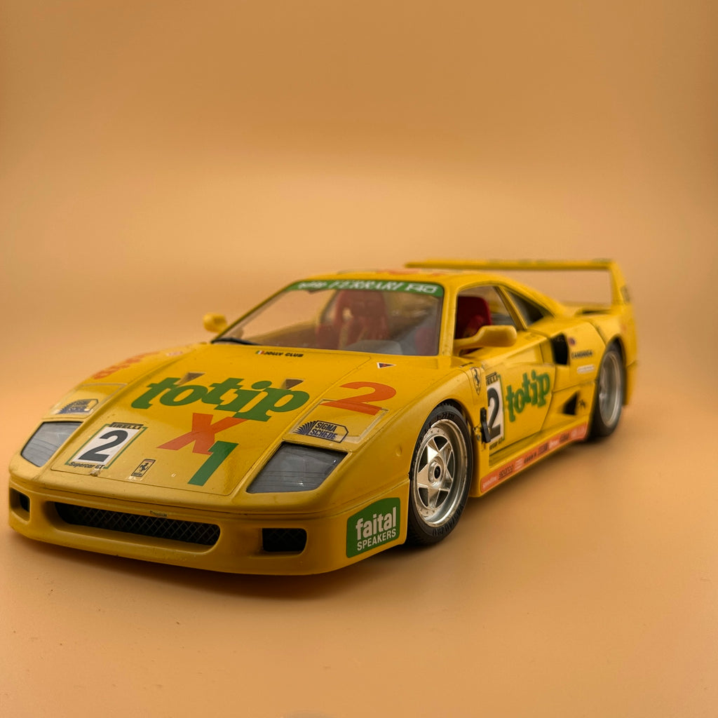 Bburago Ferrari F40 Totip #2 — 1:18