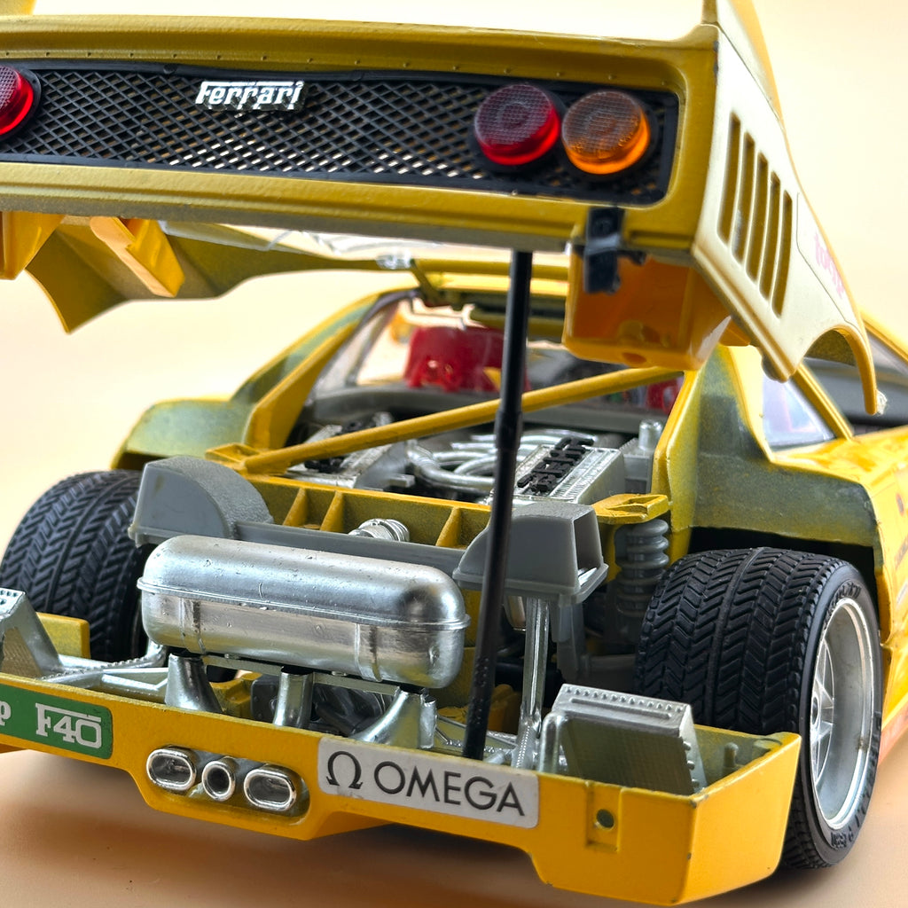 Bburago Ferrari F40 Totip #2 — 1:18