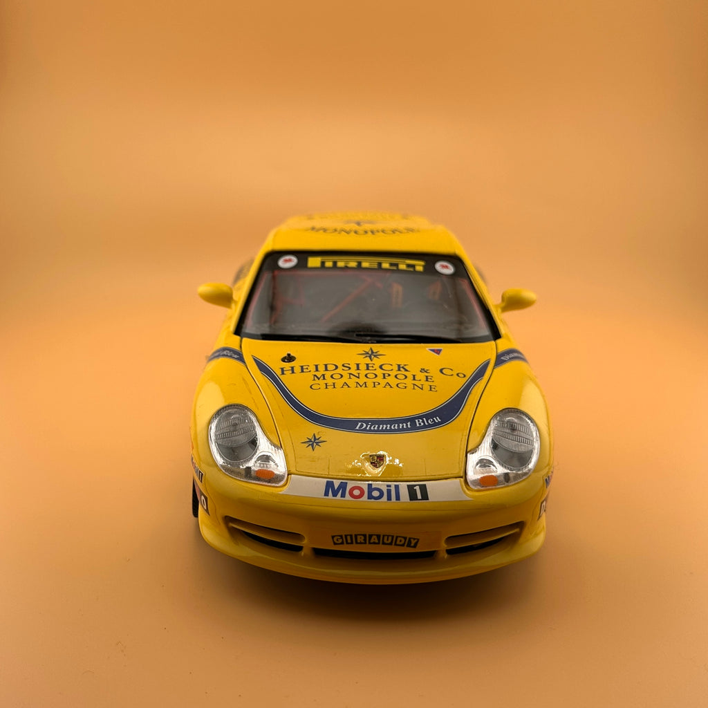 Bburago Porsche 911 996 GT3 Cup #22 Giraudy — 1:18