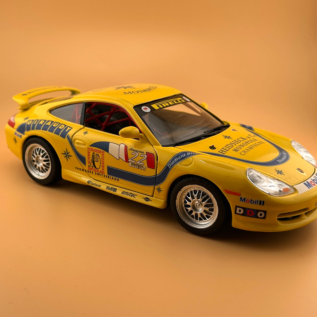 Bburago Porsche 911 996 GT3 Cup #22 Giraudy — 1:18