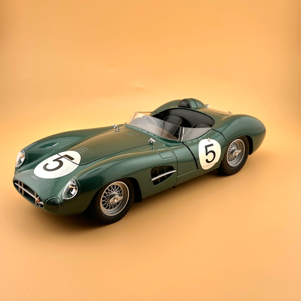 1959 Aston Martin DBR1 #5 1:18 – Shelby Collectibles 50th Anniversary