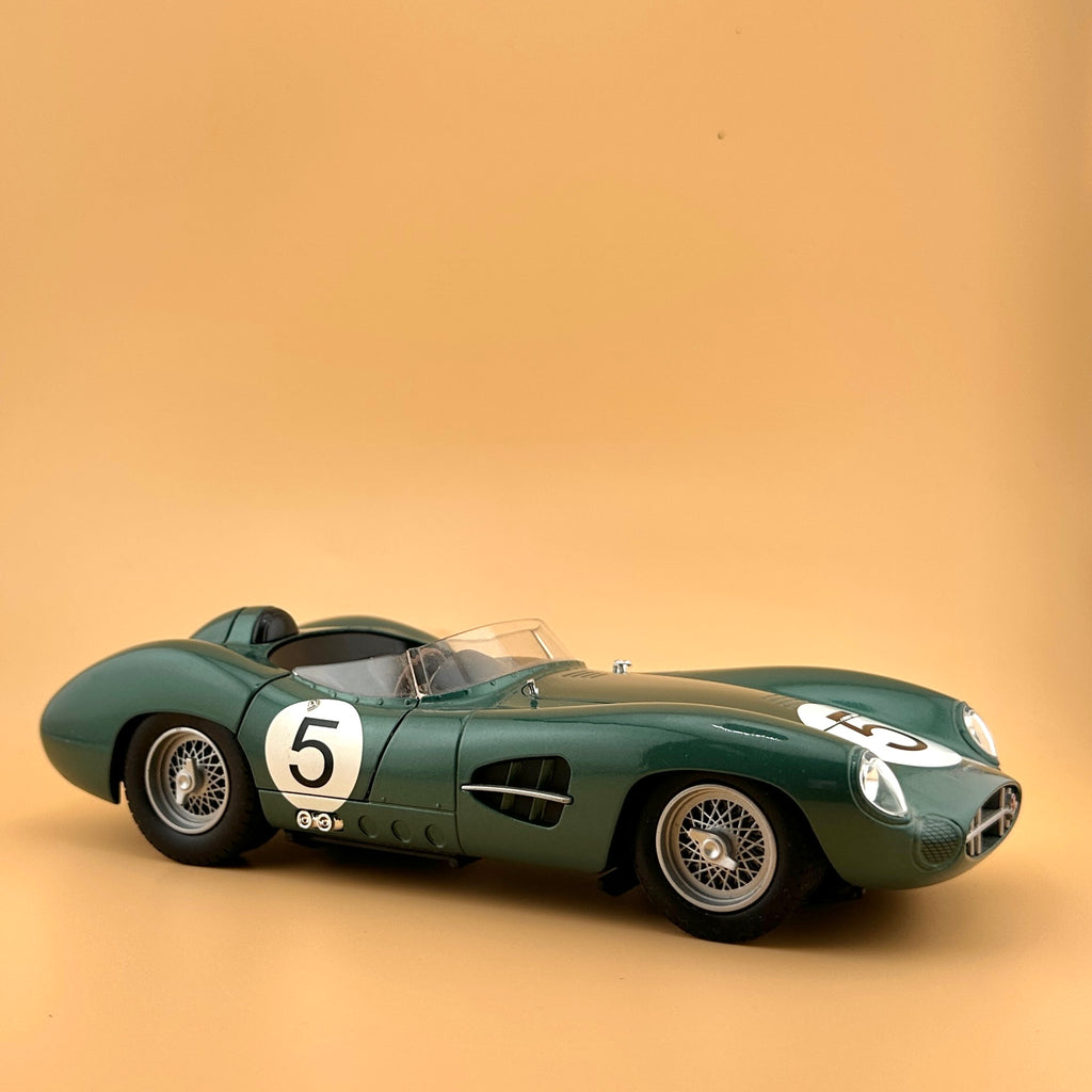 1959 Aston Martin DBR1 #5 1:18 – Shelby Collectibles 50th Anniversary
