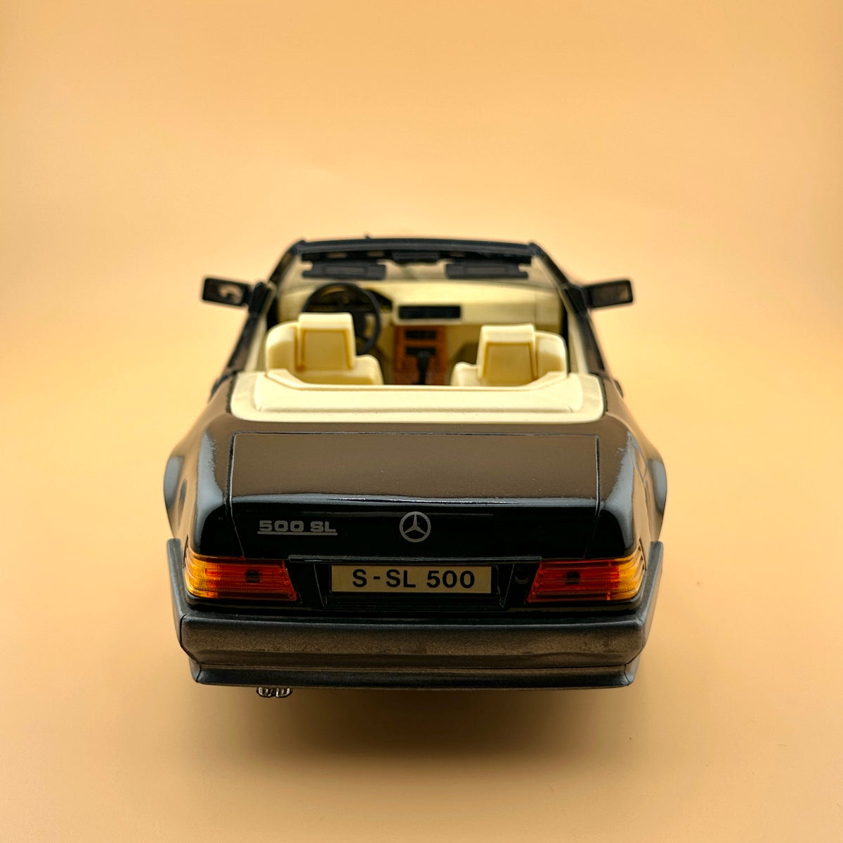 Vintage Maisto Mercedes-Benz 500 SL R129 1:18 – 1989