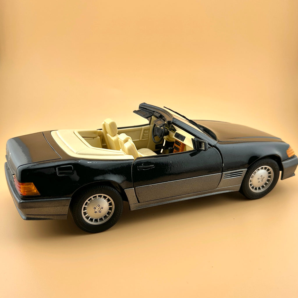 Vintage Maisto Mercedes-Benz 500 SL R129 1:18 – 1989