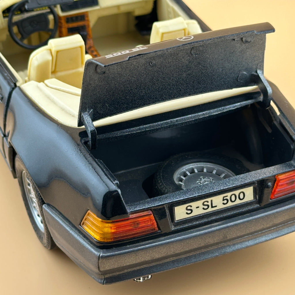 Vintage Maisto Mercedes-Benz 500 SL R129 1:18 – 1989