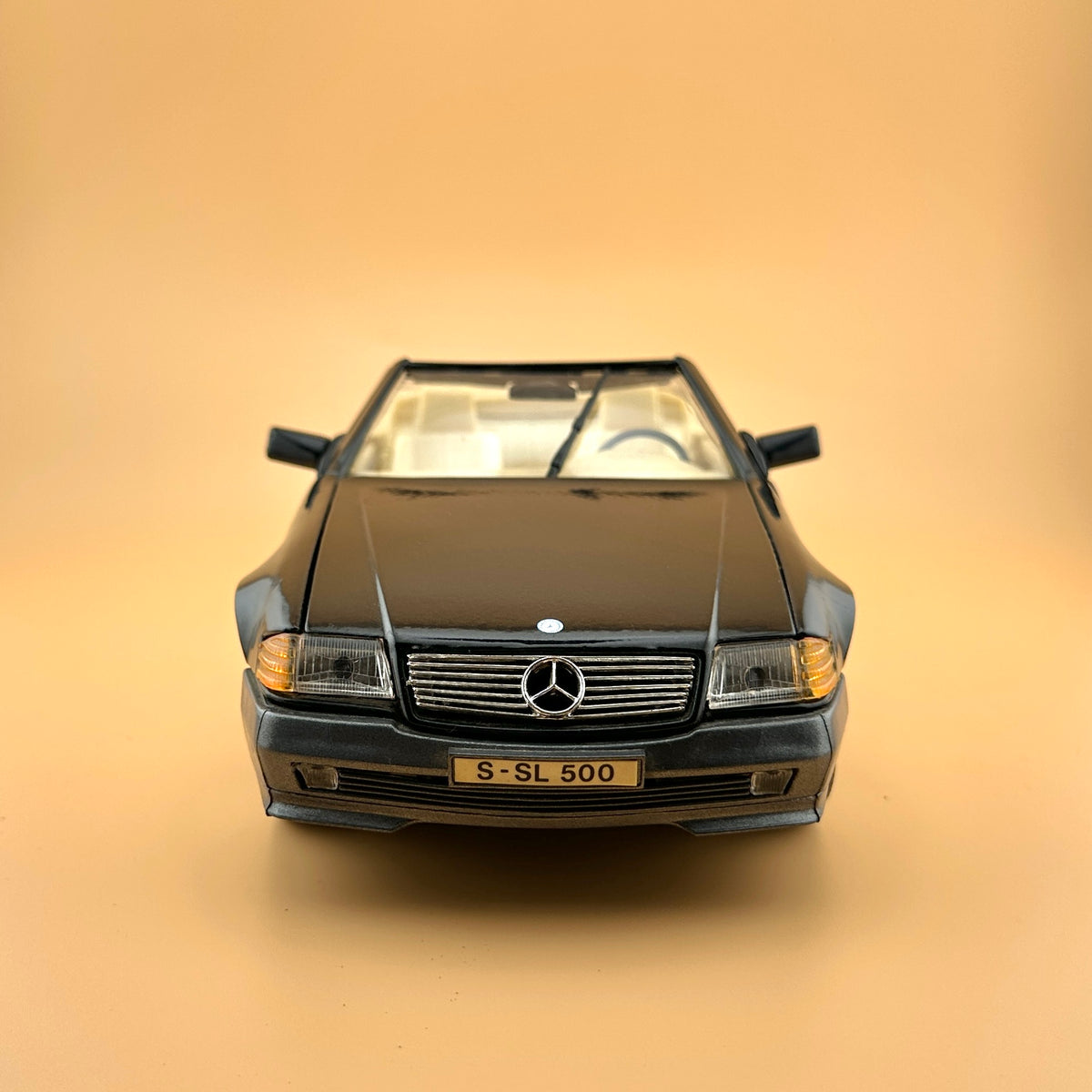 Vintage Maisto Mercedes-Benz 500 SL R129 1:18 – 1989