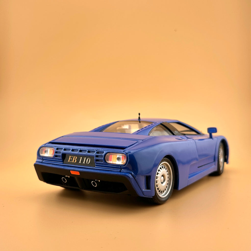 Vintage Maisto Special Edition Bugatti EB110 1:18 – Blue